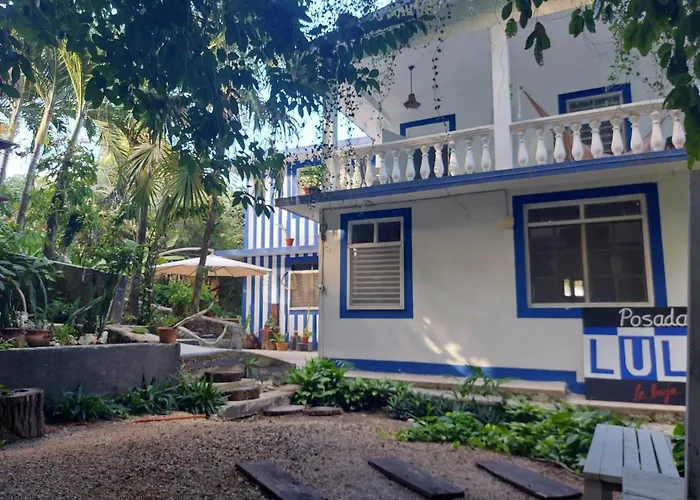 Posada Lulu La Bruja Yoga Lodge