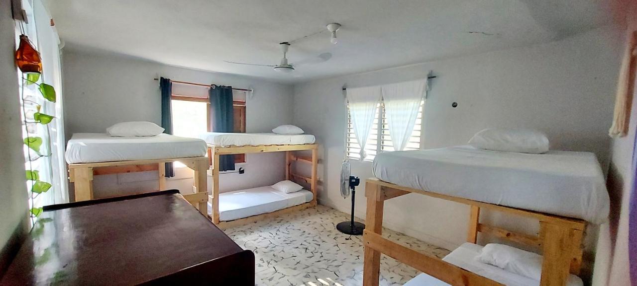 Lulu La Bruja Yoga Hotel 2*